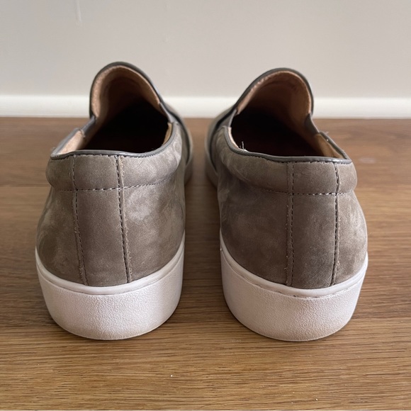Vionic Midi Slip-On Sneaker Shoe Gray Suede Women's Size 8 - Picture 5 of 7